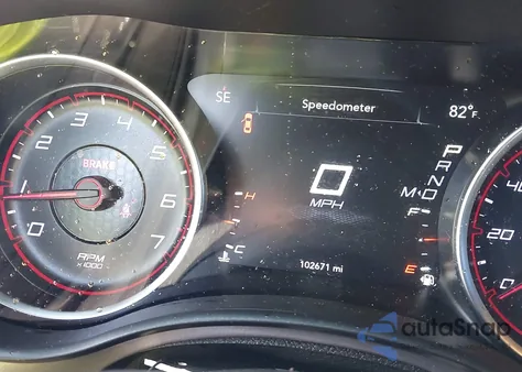 2019 Dodge Charger Sxt Rwd z USA, uszkodzony, nr VIN 2C3CDXBG0KH523221